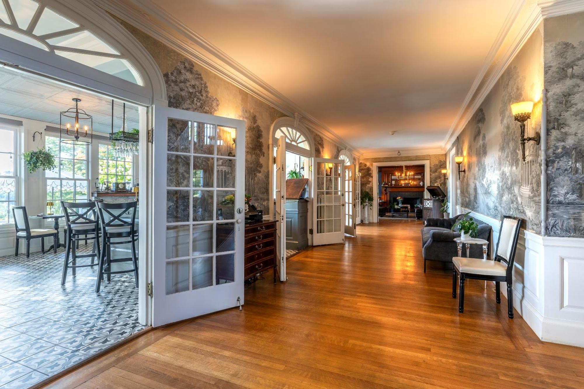 The White House Inn Wilmington Exterior photo